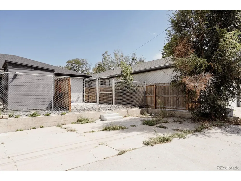 3233 Jasmine Street Denver, CO 80207
