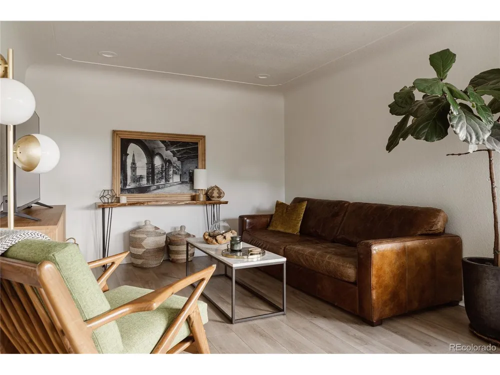 3233 Jasmine Street Denver, CO 80207