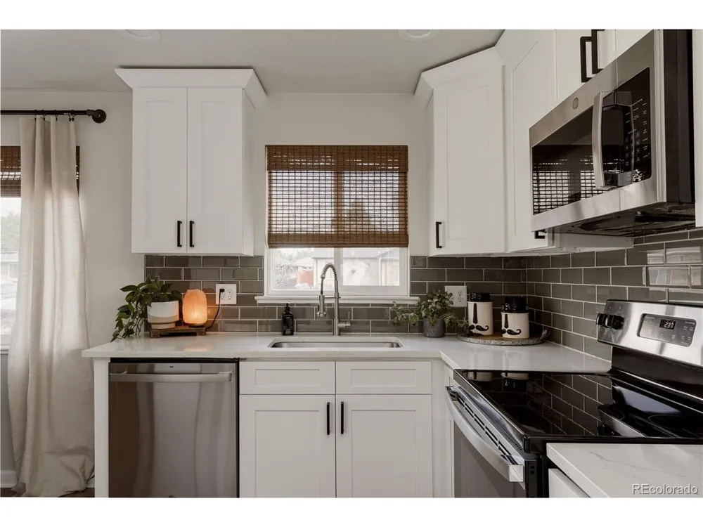 3233 Jasmine Street Denver, CO 80207