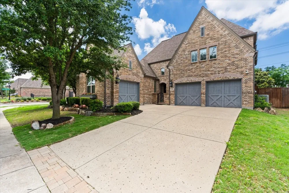 10769 Kingsford Lane Frisco, TX 75035