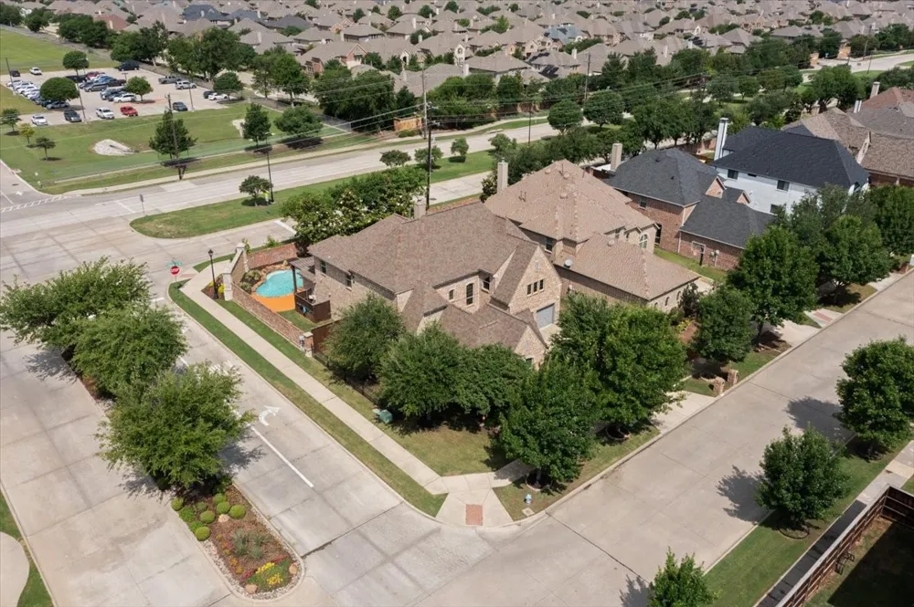 10769 Kingsford Lane Frisco, TX 75035
