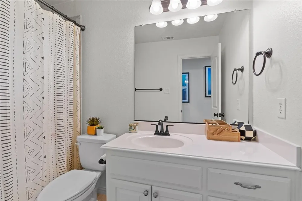 10769 Kingsford Lane Frisco, TX 75035