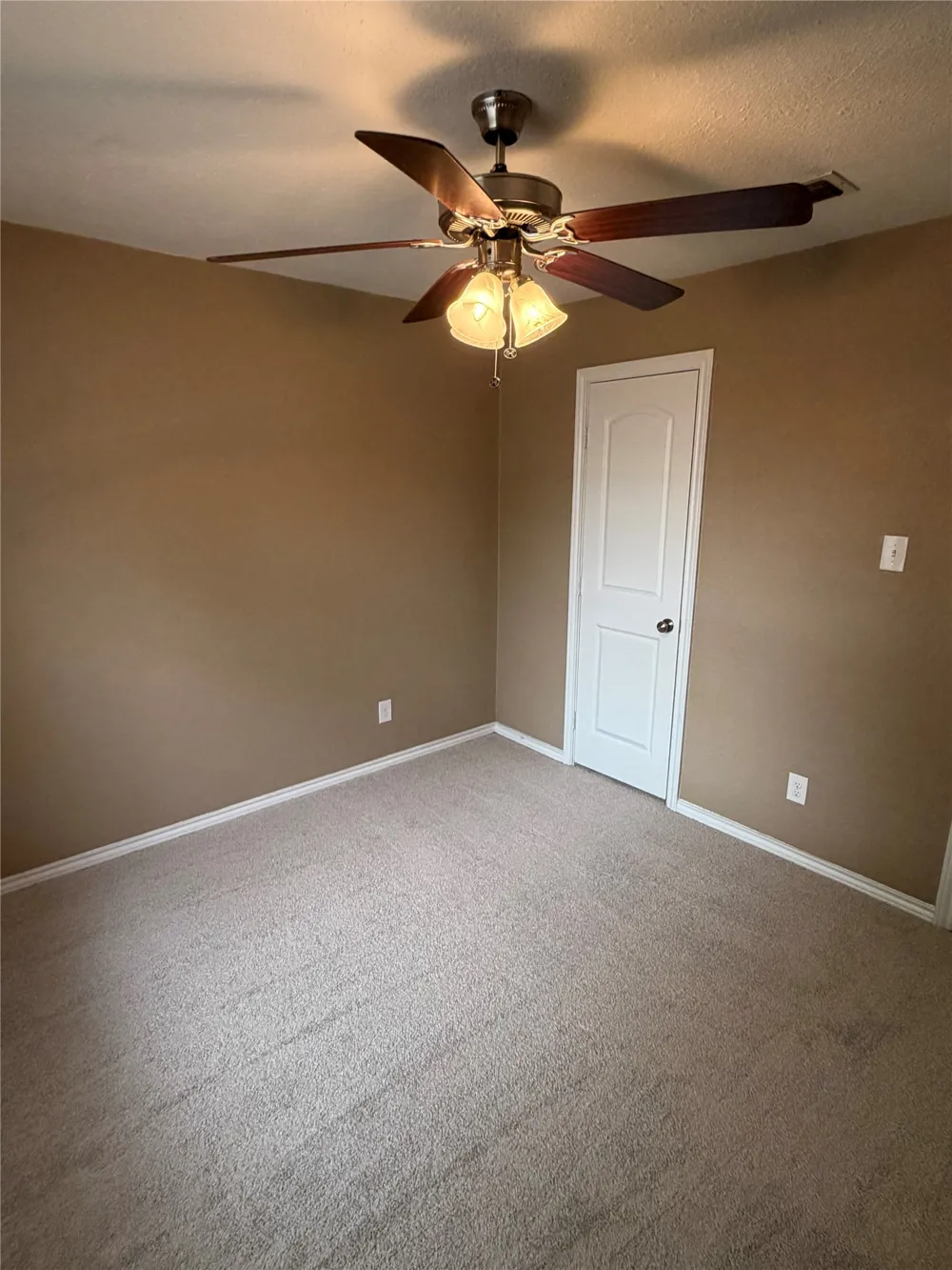 6605 Kitty Drive Watauga, TX 76148