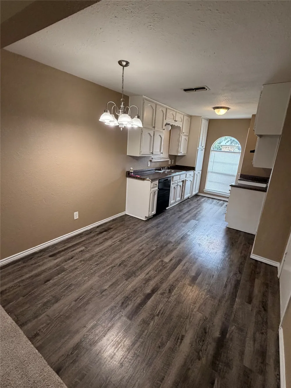 6605 Kitty Drive Watauga, TX 76148