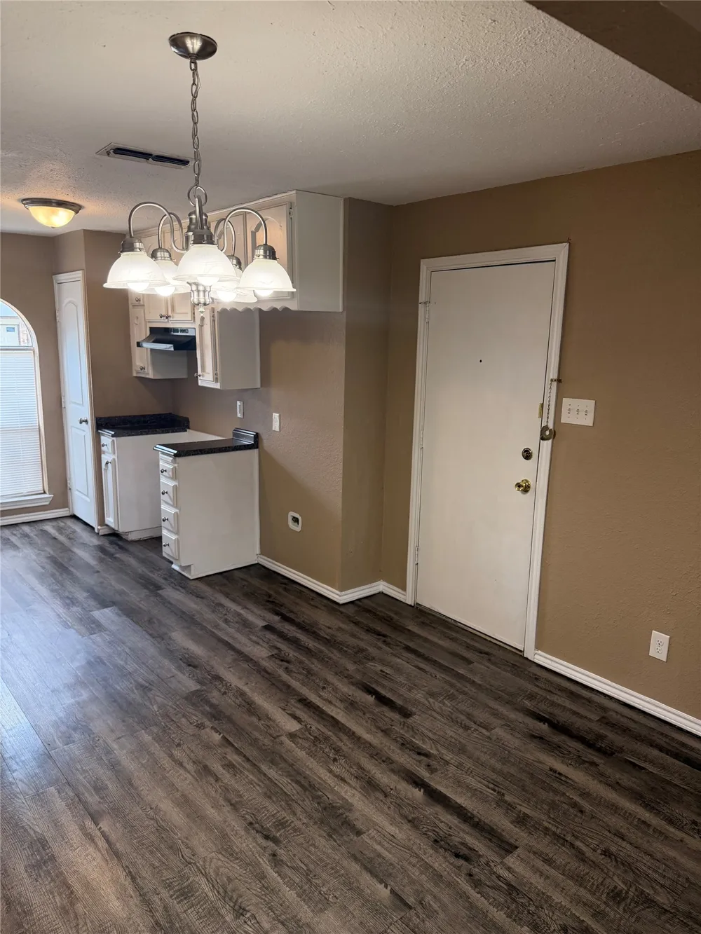 6605 Kitty Drive Watauga, TX 76148