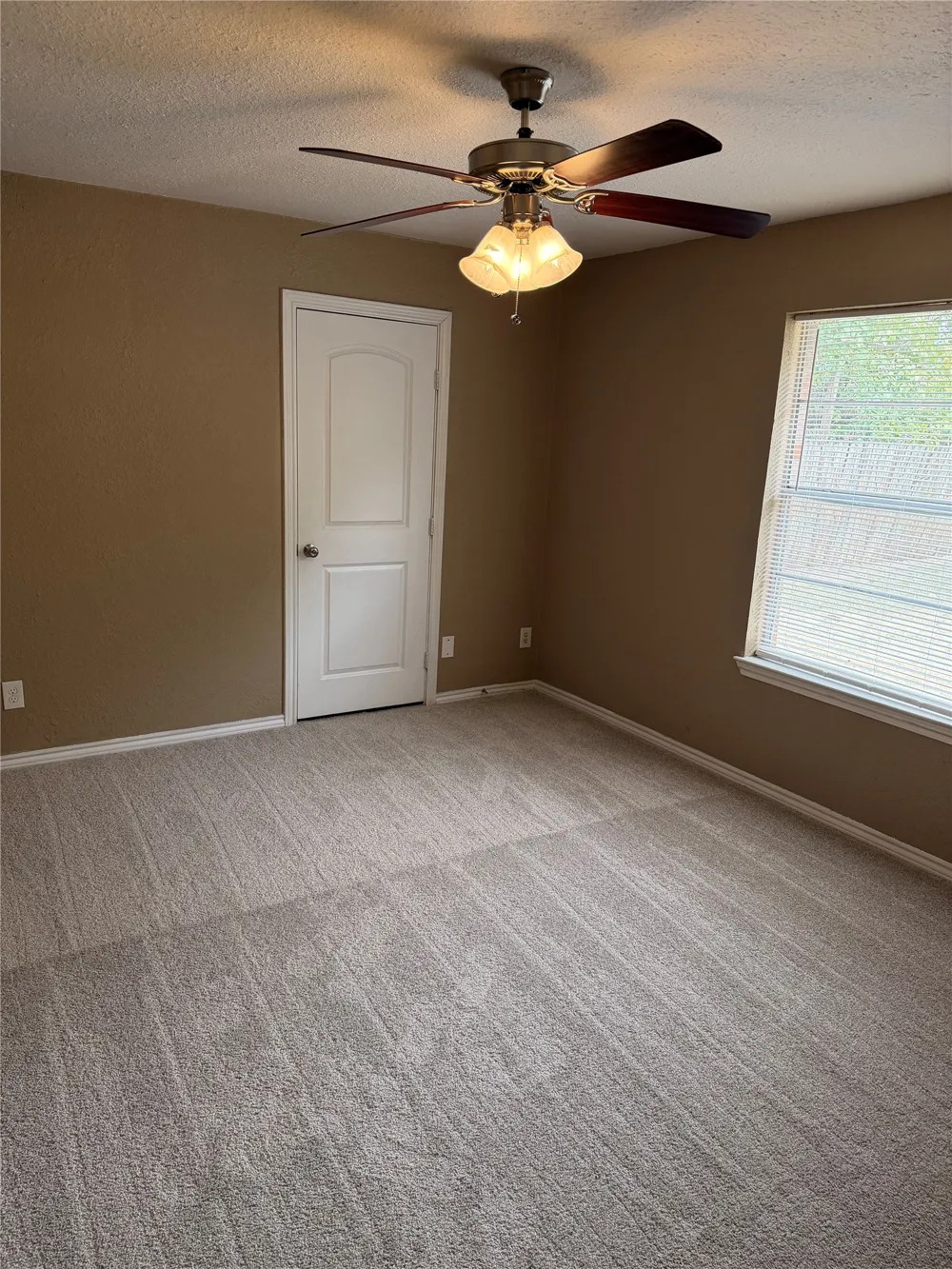 6605 Kitty Drive Watauga, TX 76148