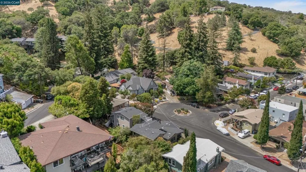10 Green St Martinez, CA 94553
