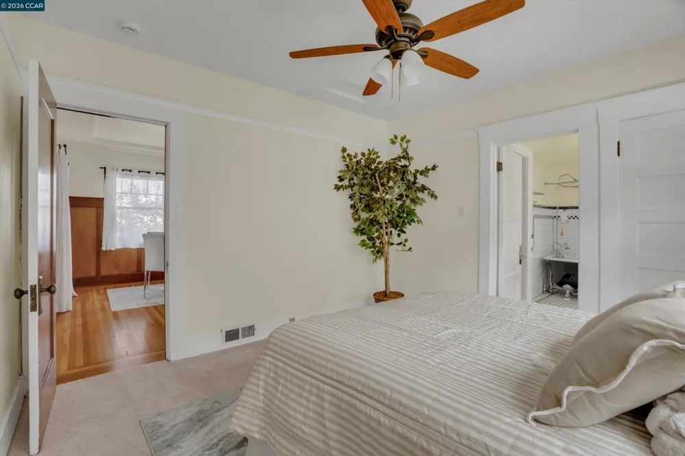10 Green St Martinez, CA 94553