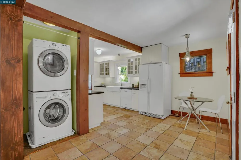 10 Green St Martinez, CA 94553