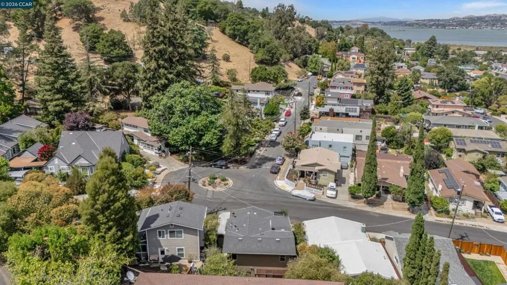 10 Green St Martinez, CA 94553