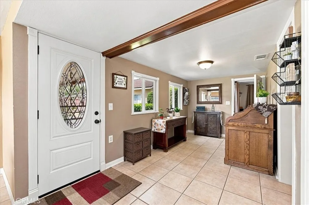 5105 Golden Riverside, CA 92505