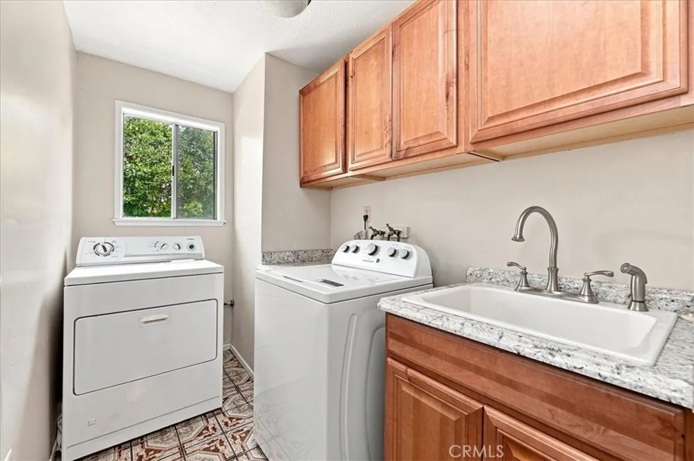 5105 Golden Riverside, CA 92505