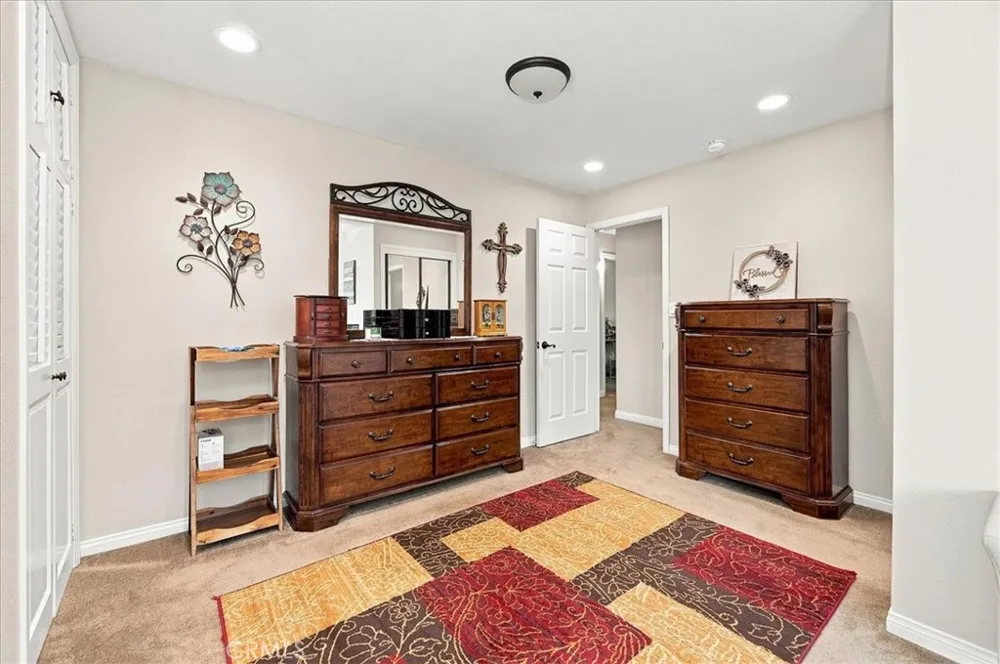 5105 Golden Riverside, CA 92505