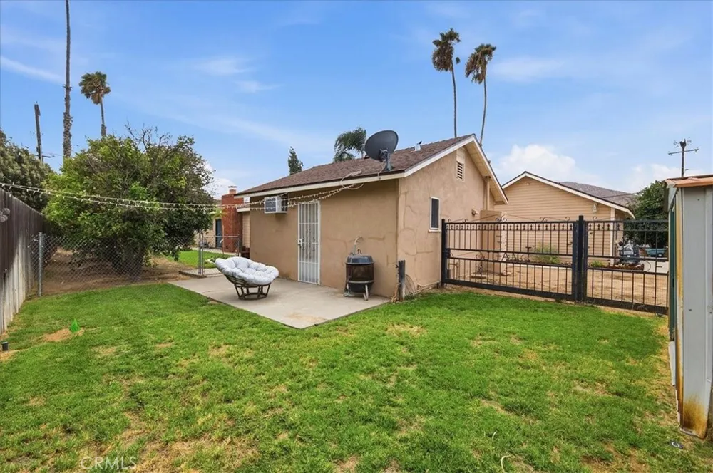 5105 Golden Riverside, CA 92505