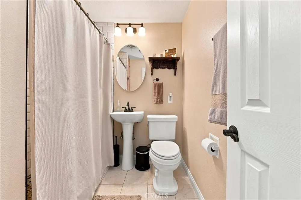5105 Golden Riverside, CA 92505
