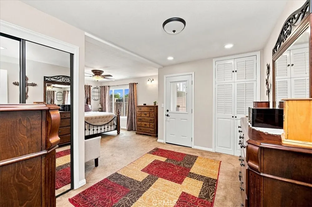 5105 Golden Riverside, CA 92505