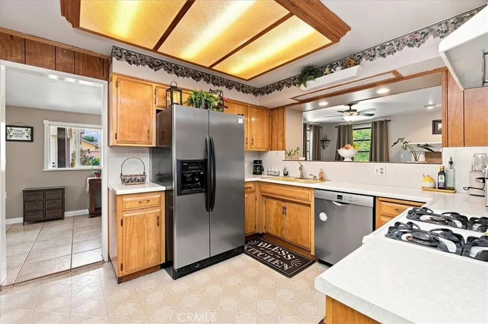 5105 Golden Riverside, CA 92505