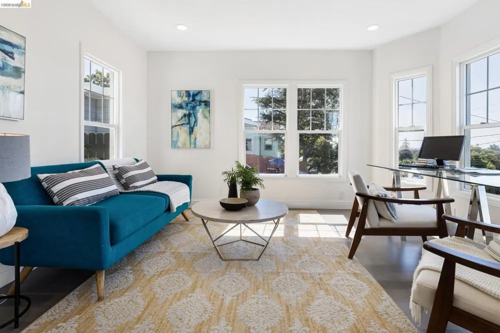 6124 Laird Ave Oakland, CA 94605