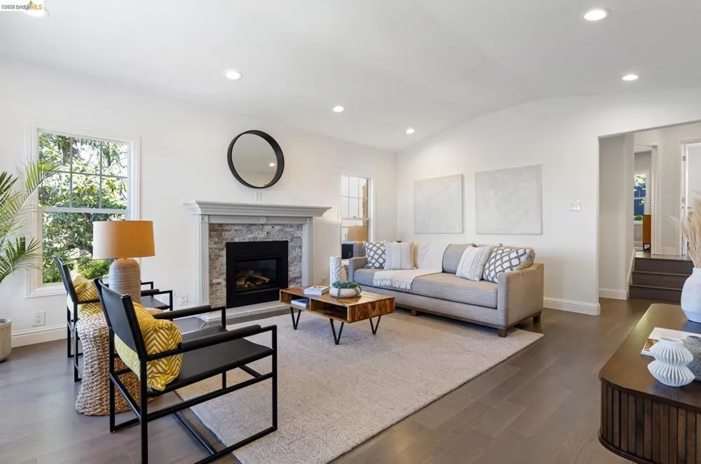 6124 Laird Ave Oakland, CA 94605