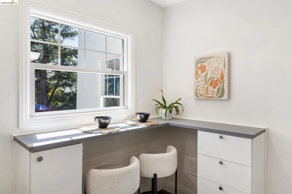 6124 Laird Ave Oakland, CA 94605