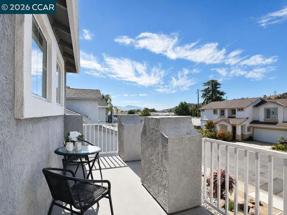 508 Ross Circle Martinez, CA 94553