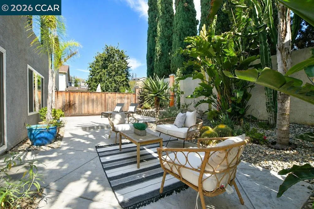 508 Ross Circle Martinez, CA 94553