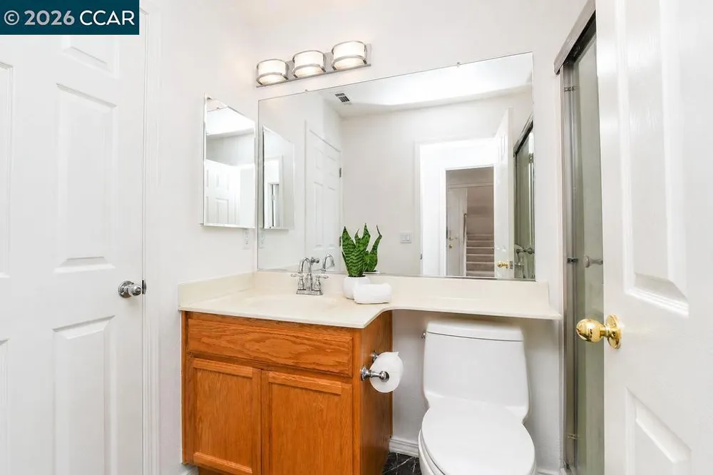 508 Ross Circle Martinez, CA 94553