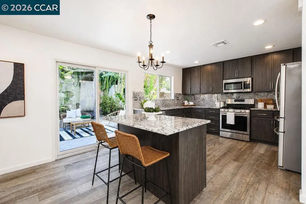 508 Ross Circle Martinez, CA 94553