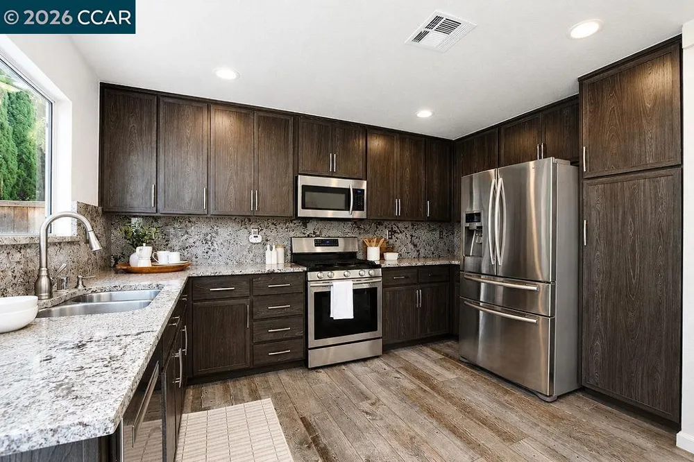 508 Ross Circle Martinez, CA 94553