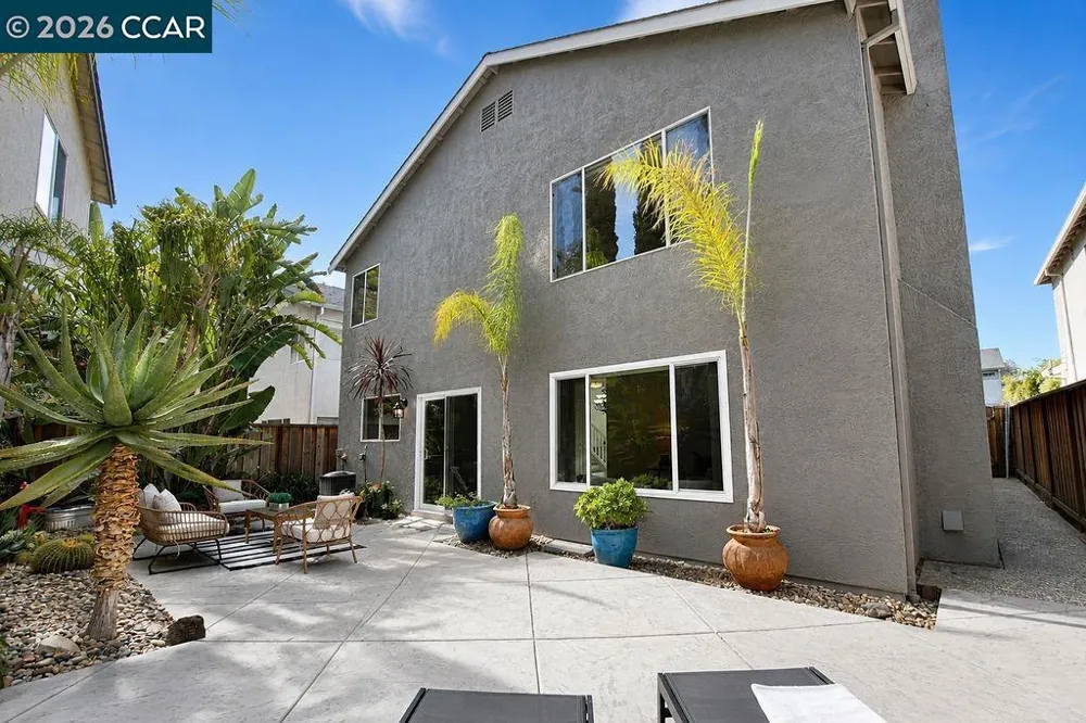 508 Ross Circle Martinez, CA 94553