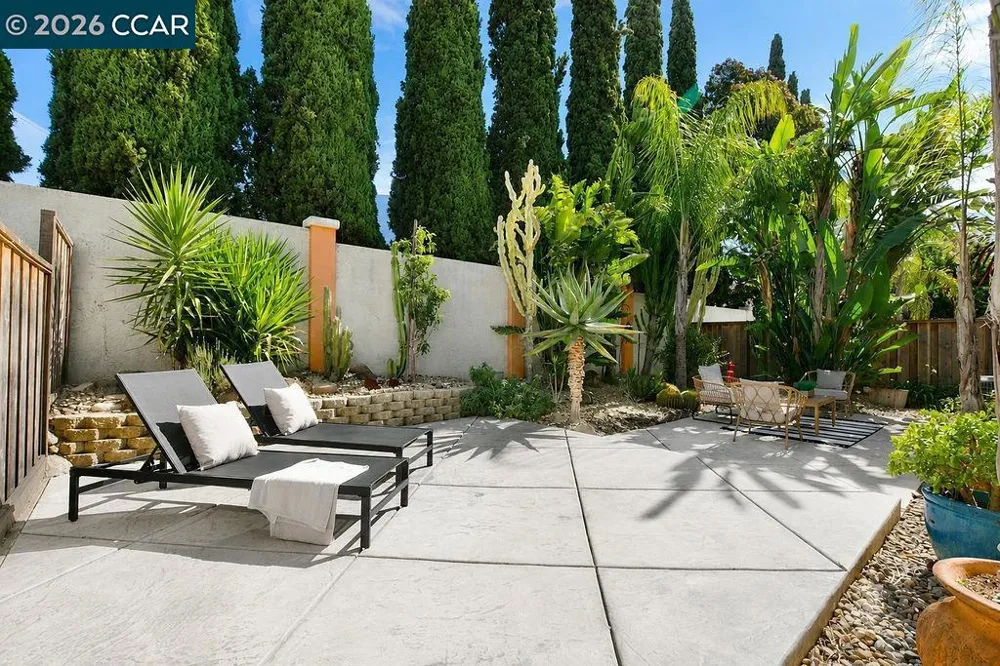 508 Ross Circle Martinez, CA 94553