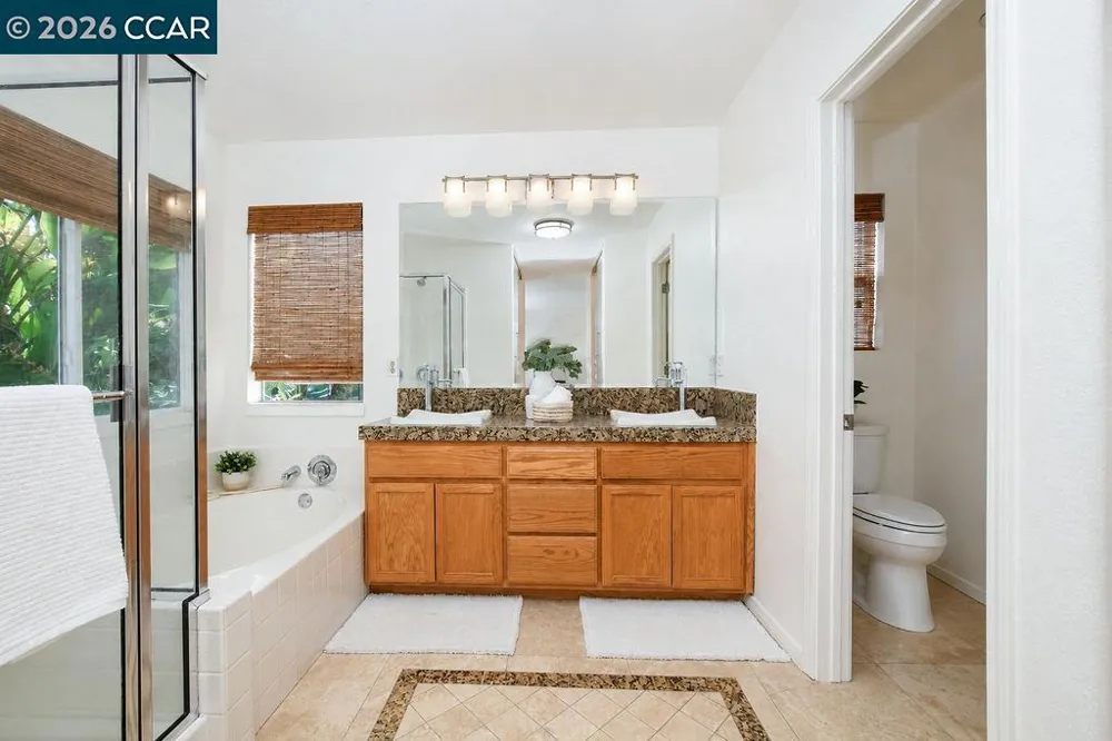 508 Ross Circle Martinez, CA 94553