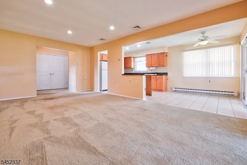 6 PHILLIPS RD Brick, NJ 08724