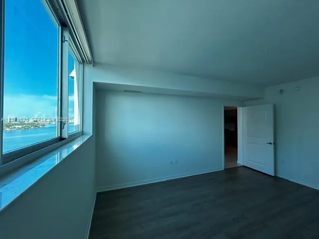 7525 E Treasure Dr #1008 North Bay Village, FL 33141