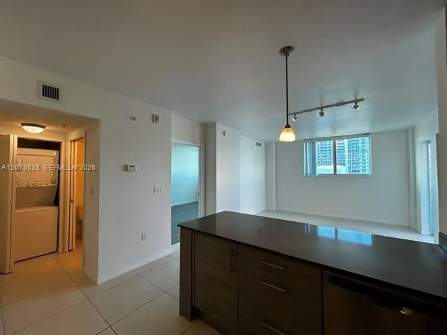 7525 E Treasure Dr #1008 North Bay Village, FL 33141