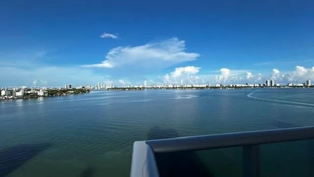 7525 E Treasure Dr #1008 North Bay Village, FL 33141