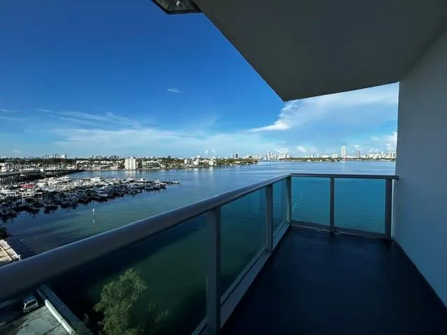 7525 E Treasure Dr #1008 North Bay Village, FL 33141
