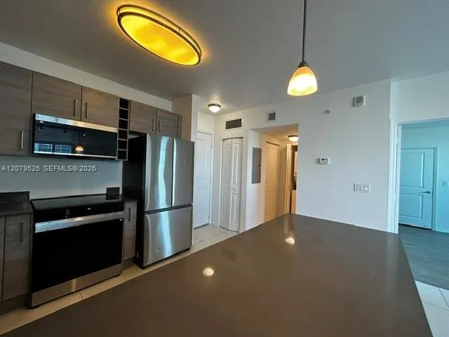 7525 E Treasure Dr #1008 North Bay Village, FL 33141