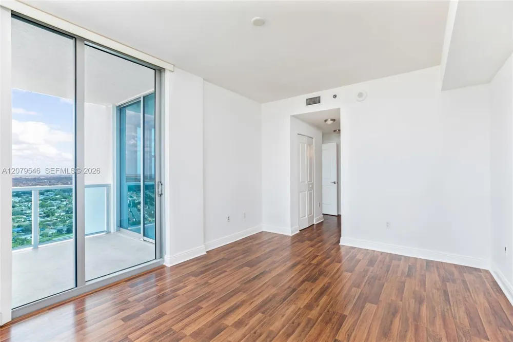 2641 Flamingo Rd #2608N Sunrise, FL 33323