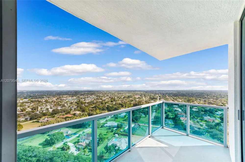 2641 Flamingo Rd #2608N Sunrise, FL 33323