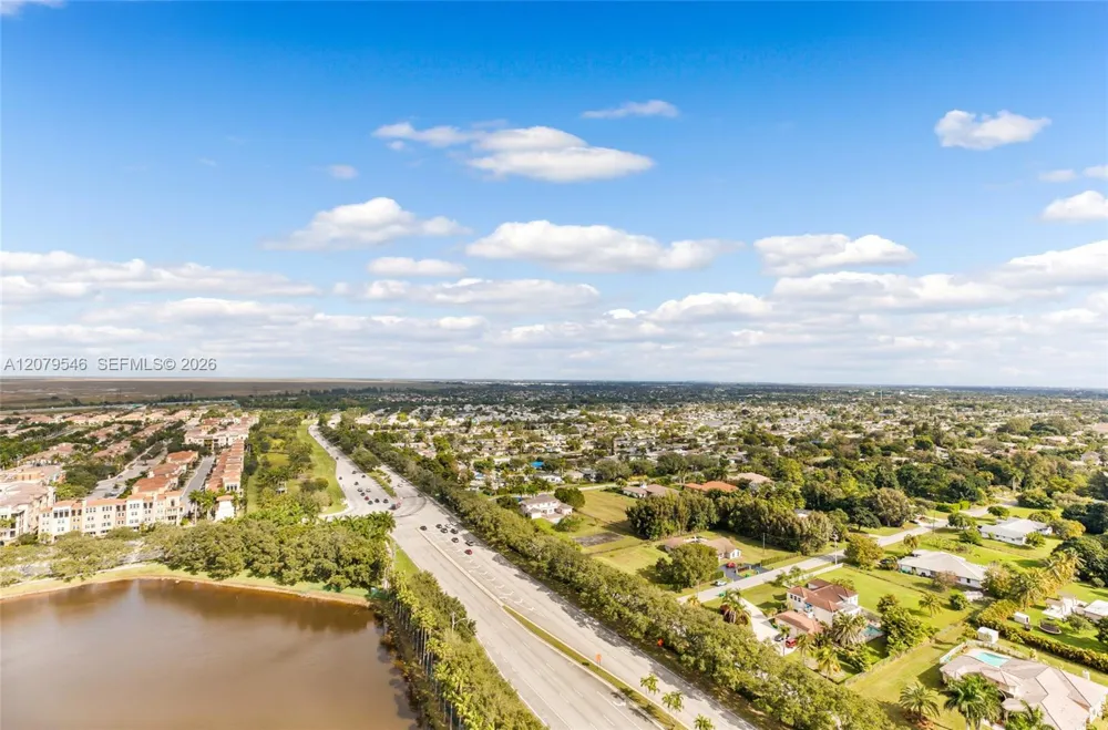 2641 Flamingo Rd #2608N Sunrise, FL 33323