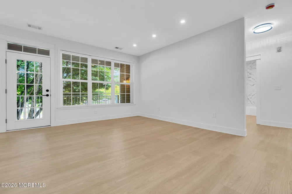 663 Saint Andrews Place Manalapan, NJ 07726