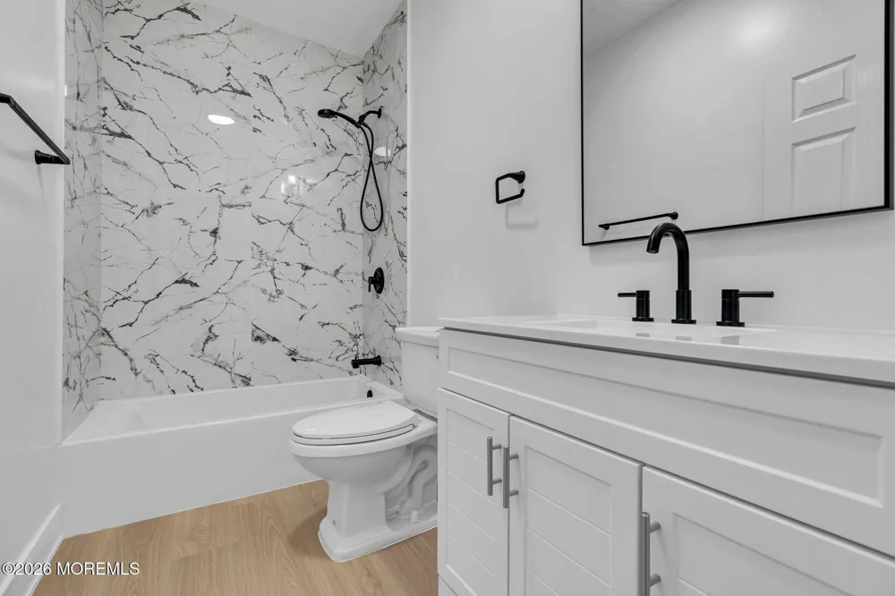 663 Saint Andrews Place Manalapan, NJ 07726