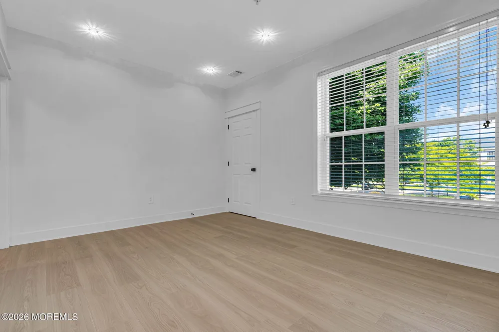 663 Saint Andrews Place Manalapan, NJ 07726