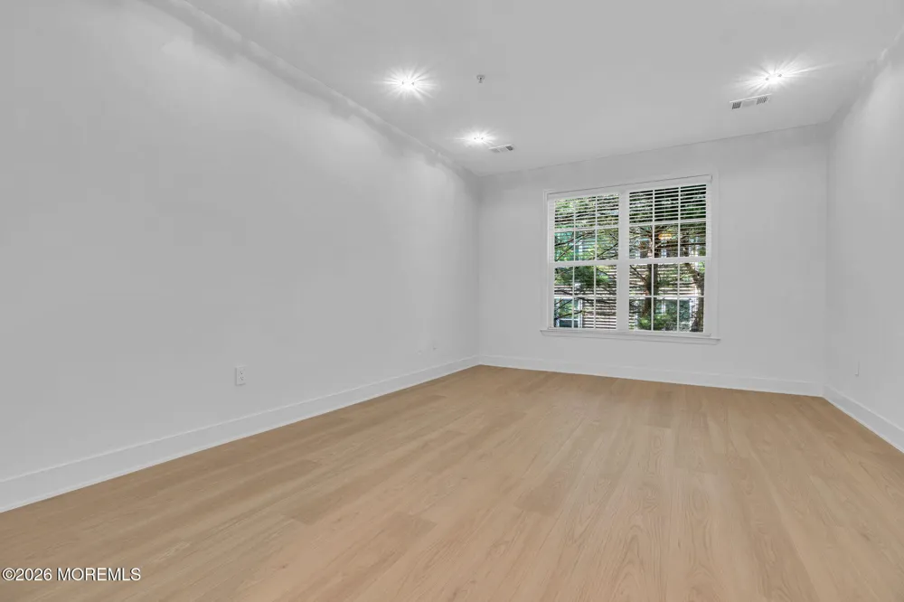663 Saint Andrews Place Manalapan, NJ 07726