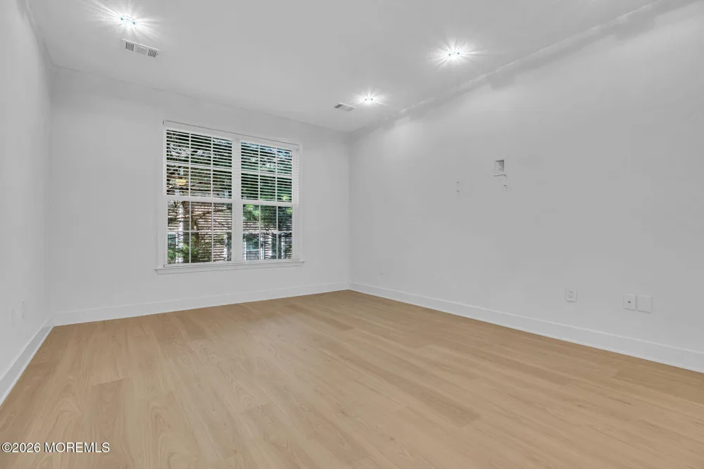 663 Saint Andrews Place Manalapan, NJ 07726