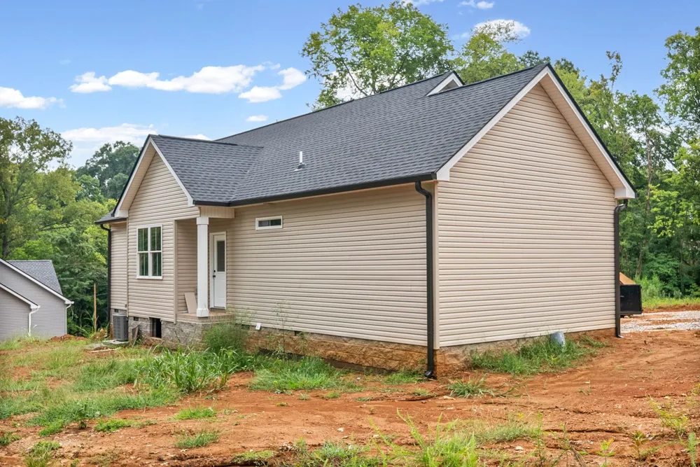 202 Wallace St Cumberland City, TN 37050