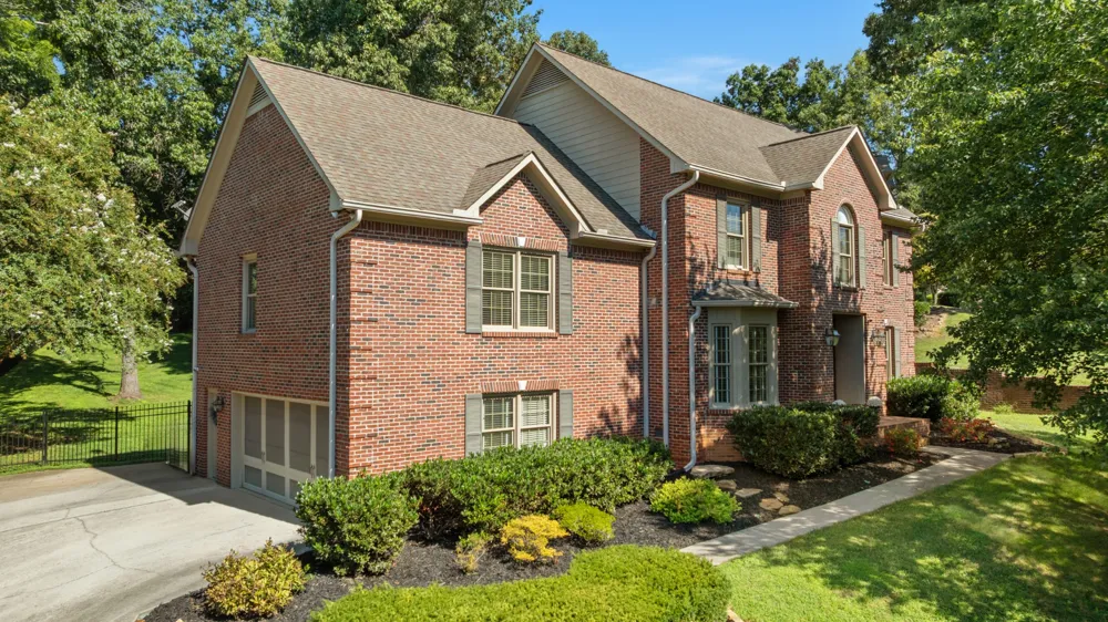 724 Summit Lake Ct Knoxville, TN 37922