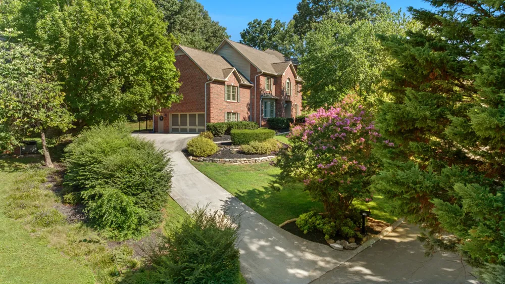 724 Summit Lake Ct Knoxville, TN 37922
