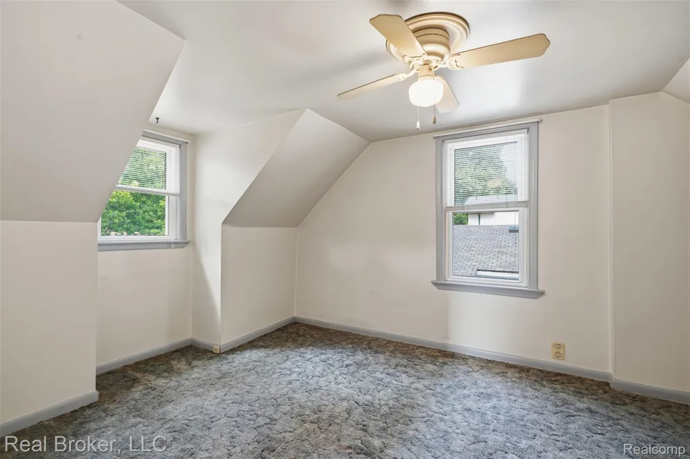 19410 Rensellor Street Livonia City, MI 48152